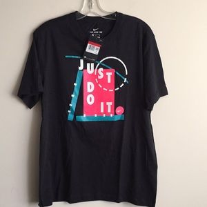 Nike Men’s Sports Casual Dri-Fit T-shirt